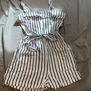 Black and white sailor romper Cotton On. Used
